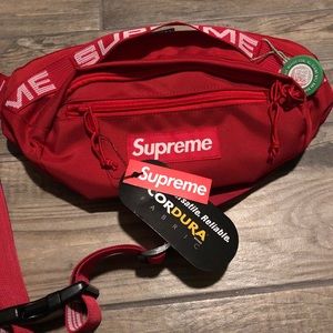 Supreme ss18 shoulder bag